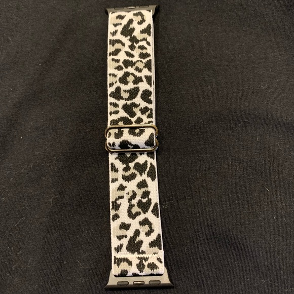 Brand new elastic Apple Watch band White leopard pattern - Picture 1 of 2